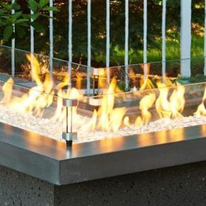 The Outdoor GreatRoom -  Linear L-Shaped Glass Wind Guard