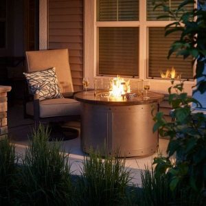 The Outdoor GreatRoom - Edison Round Gas Fire Pit Table